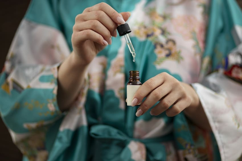 Масло-карандаш для кутикулы