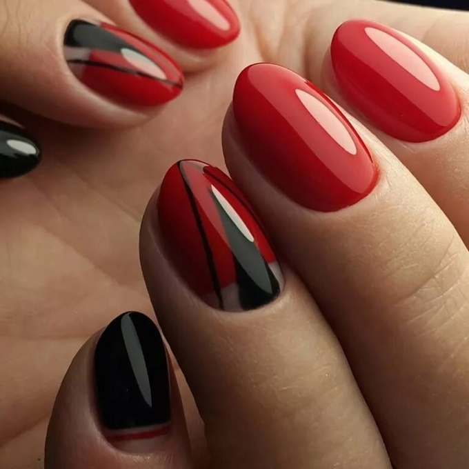 Огненный черно-красный дизайн ногтей