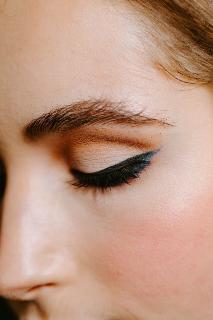 10 правил макияжа для глубоких глаз