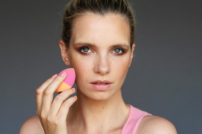 12 общих правил макияжа для сухой кожи лица