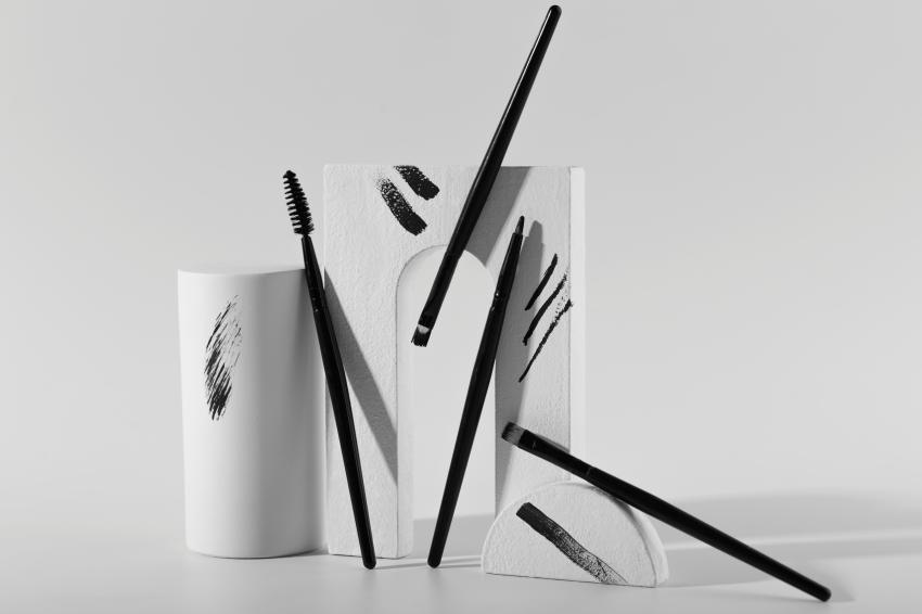 Топ-10 красок для бровей в 2025 году