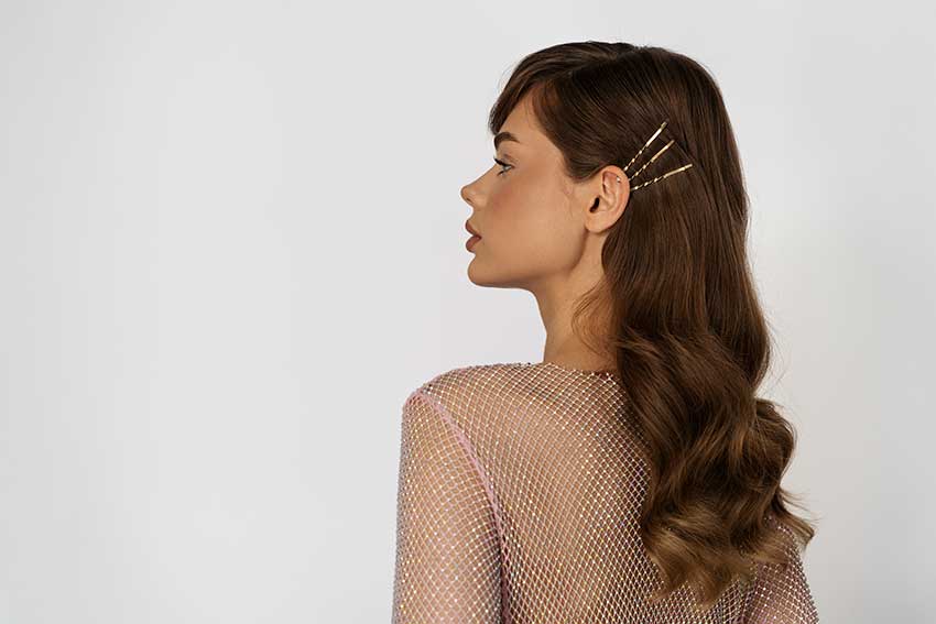 Варианты причесок для темных волос со сложным окрашиванием Варианты причесок для темных волос со сложным окрашиванием