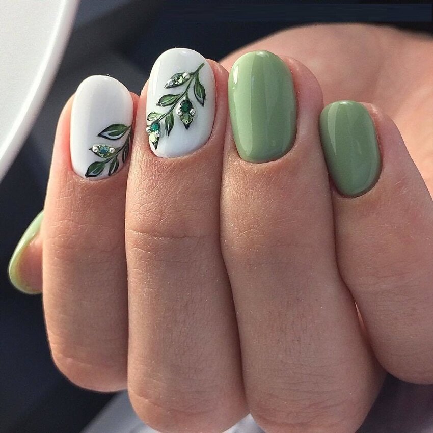  Дизайн ногтей с растениями