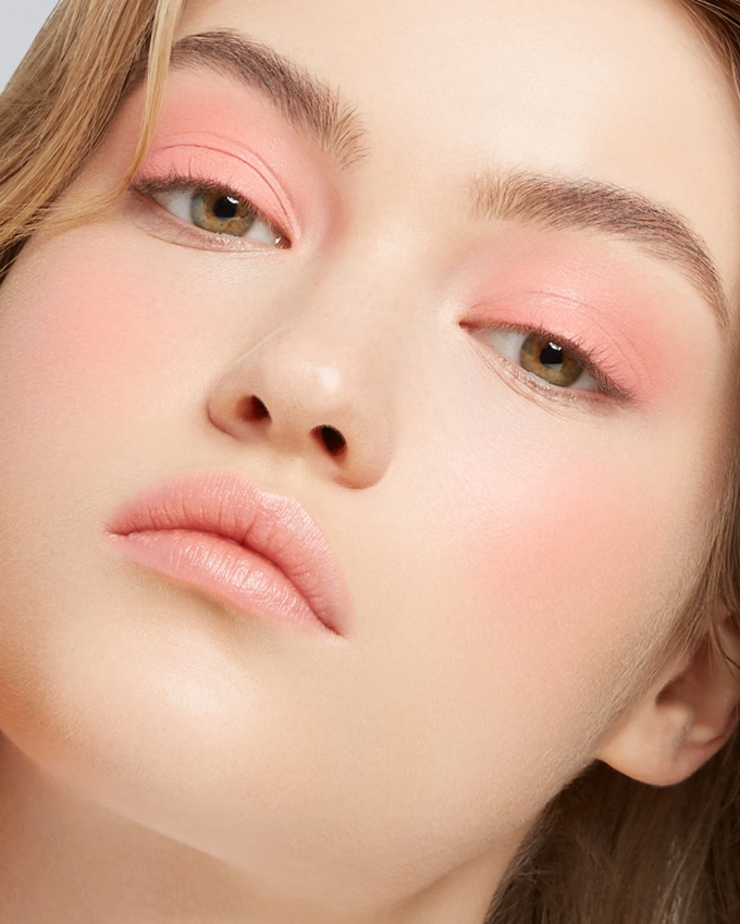 Секреты визажистов по созданию розового макияжа глаз