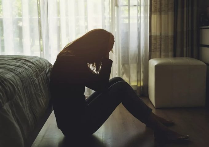 Почему депрессия чаще встречается у женщин