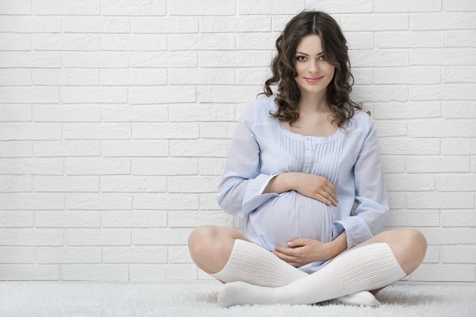 Есть ли противопоказания к окрашиванию бровей краской во время беременности и кормления грудью