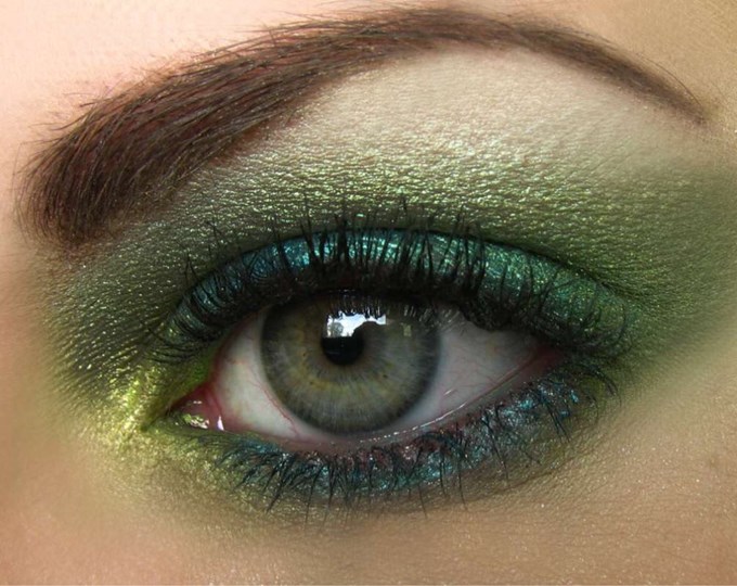 Особенности клубного макияжа для зеленых глаз