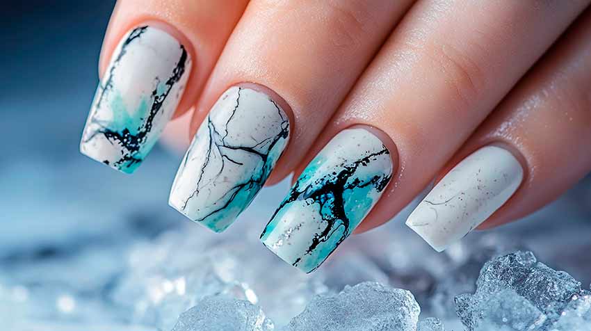 Техники выполнения мраморного маникюра Техники выполнения мраморного маникюра