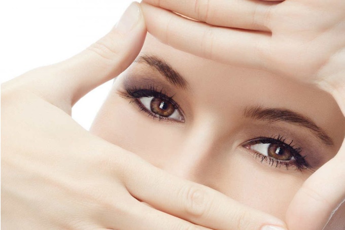 Эффективная профилактика «гусиных лапок» вокруг глаз