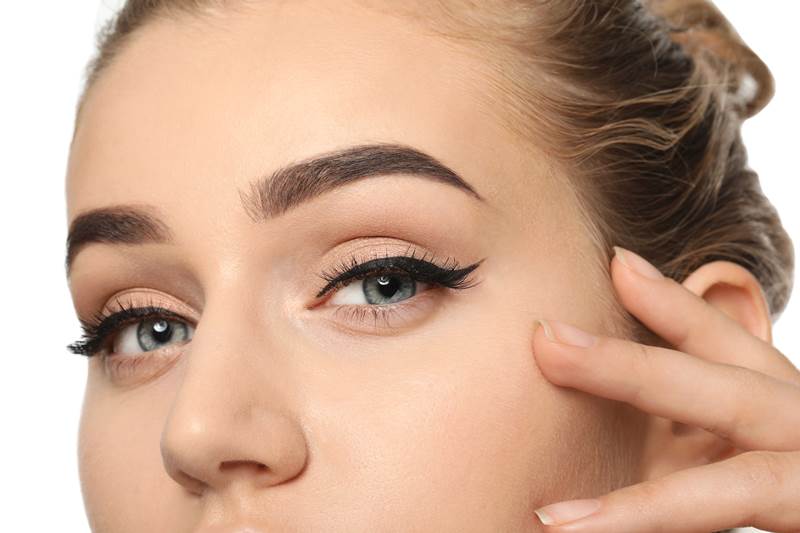 Тонкости макияжа Cat eye Тонкости макияжа Cat eye