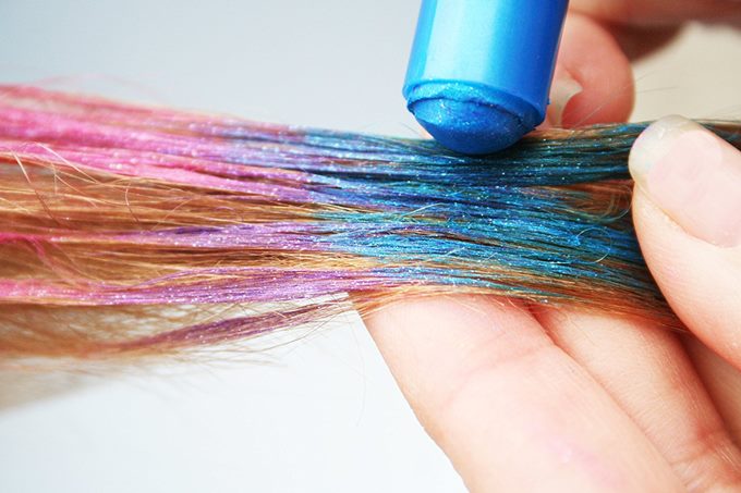 Как покрасить волосы нестойкими красками