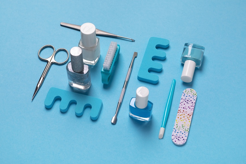 Зачем нужна стерилизация инструментов для маникюра