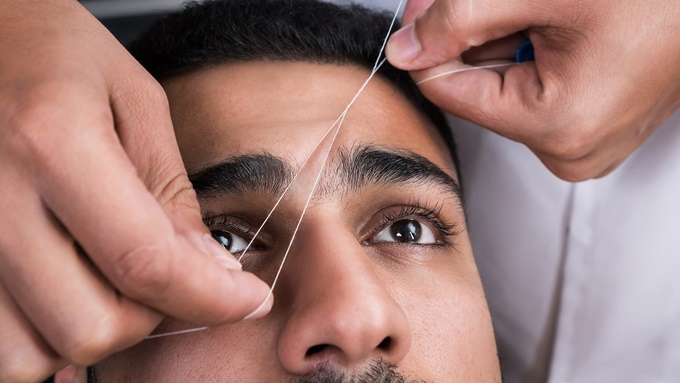 Как подстричь брови в домашних условиях мужчине: необходимые инструменты, полезные советы и подготовка
