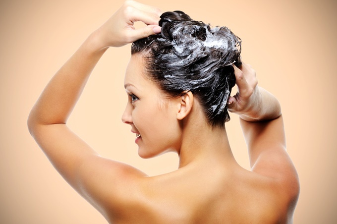 Показания к применению косметики по уходу за волосами