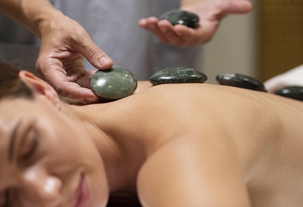 Восточные техники массажа: польза и особенности