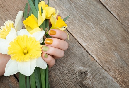 Весенний маникюр: популярные дизайны и модные цвета