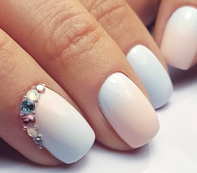 градиент белый маникюр градиент белый маникюр