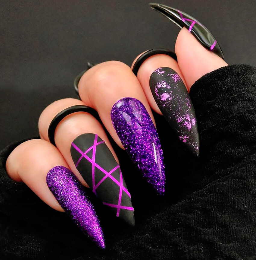 Фиолетовый дизайн на длинные ногти