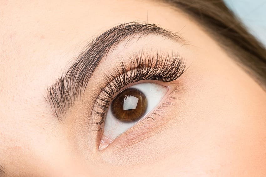 Плюсы и минусы наращивания ресниц «Полный объем» Плюсы и минусы наращивания ресниц «Полный объем»