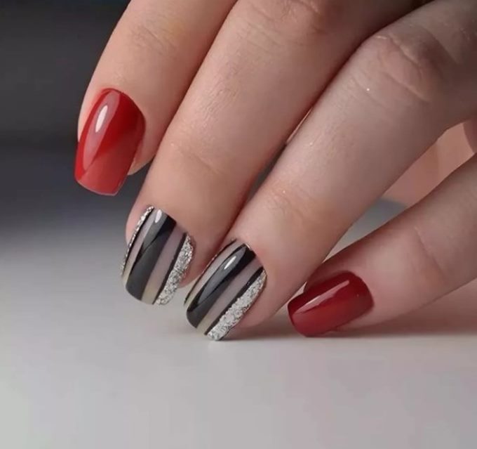 Красный маникюр в 2023 году: модные тенденции Красный маникюр в 2023 году: модные тенденции