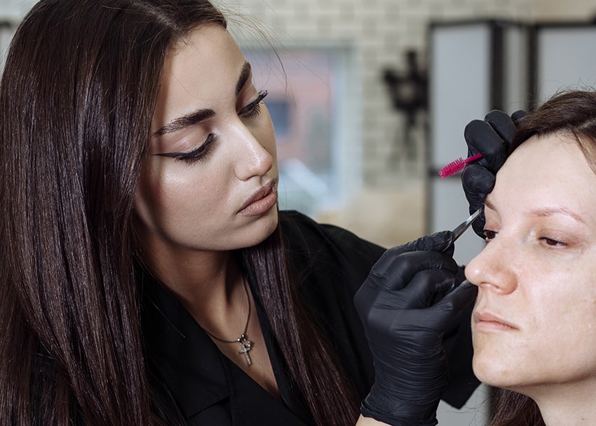 Татуаж бровей волосковым методом: особенности процедуры и примеры работ Татуаж бровей волосковым методом: особенности процедуры и примеры работ