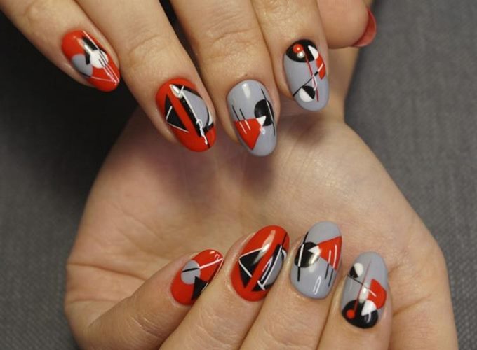 Абстрактный стиль красный маникюр Абстрактный стиль красный маникюр