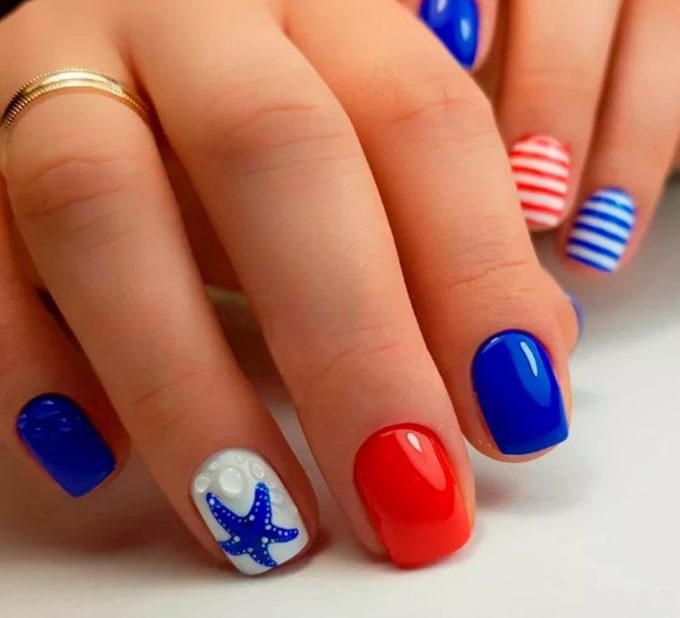 сине-красный маникюр сине-красный маникюр