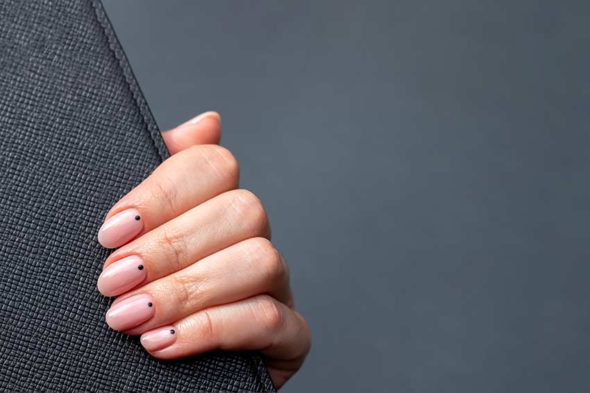 Нюдовый маникюр и нейл-арт Нюдовый маникюр и нейл-арт